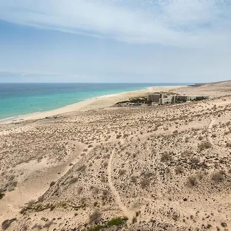 Home2book Esmeralda Beach, Resid Playa Paraiso Apartment